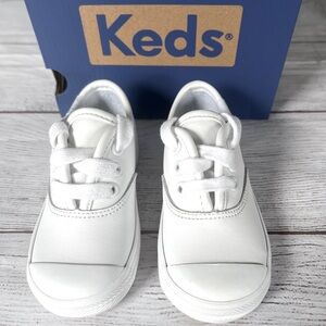 NEW Keds Champ Lace Up - Size 4.5